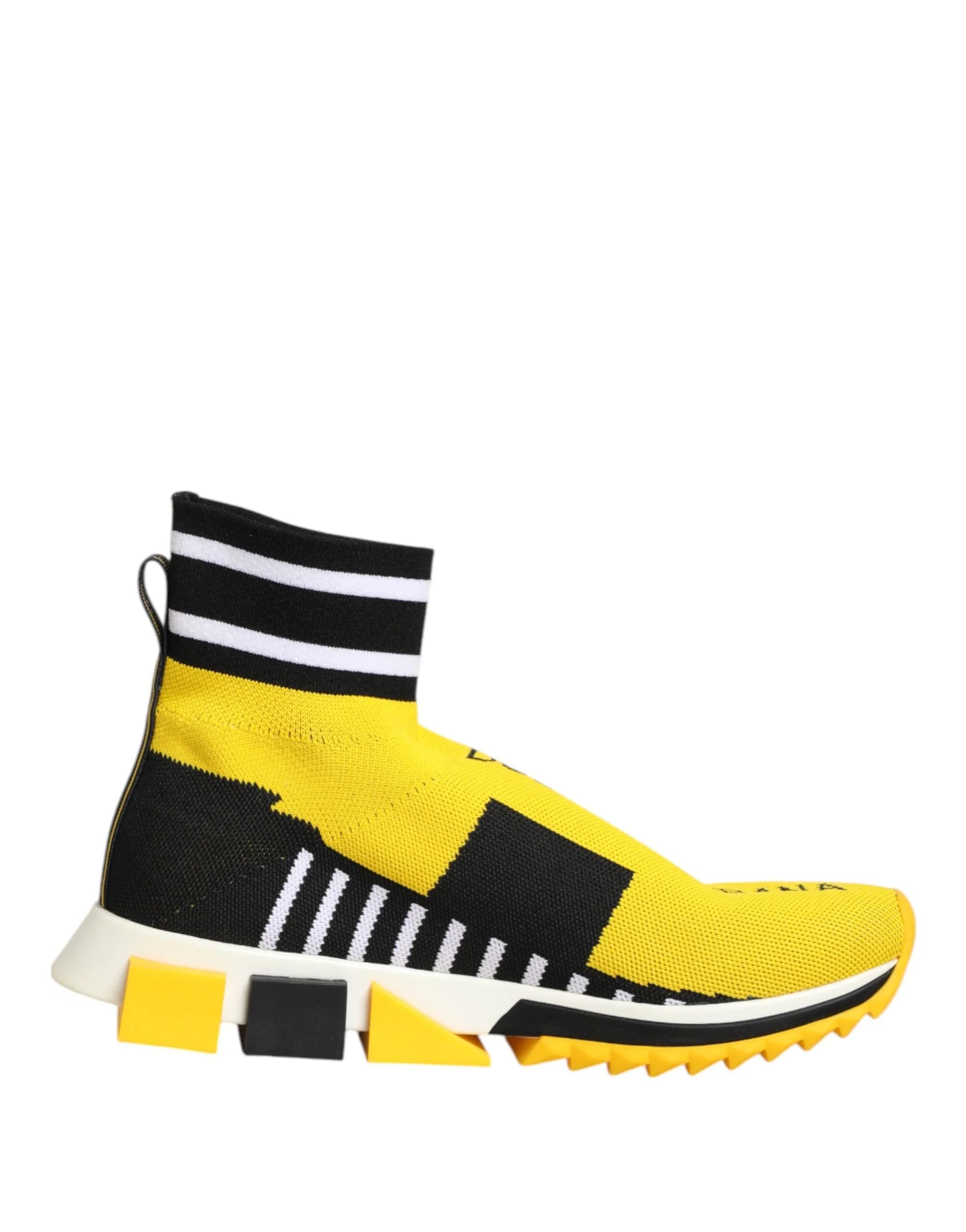 Detailaufnahme des segmentierten Sohlendesigns aus Gummi des gelb-schwarzen Dolce & Gabbana Sorrento Sportschuhs.