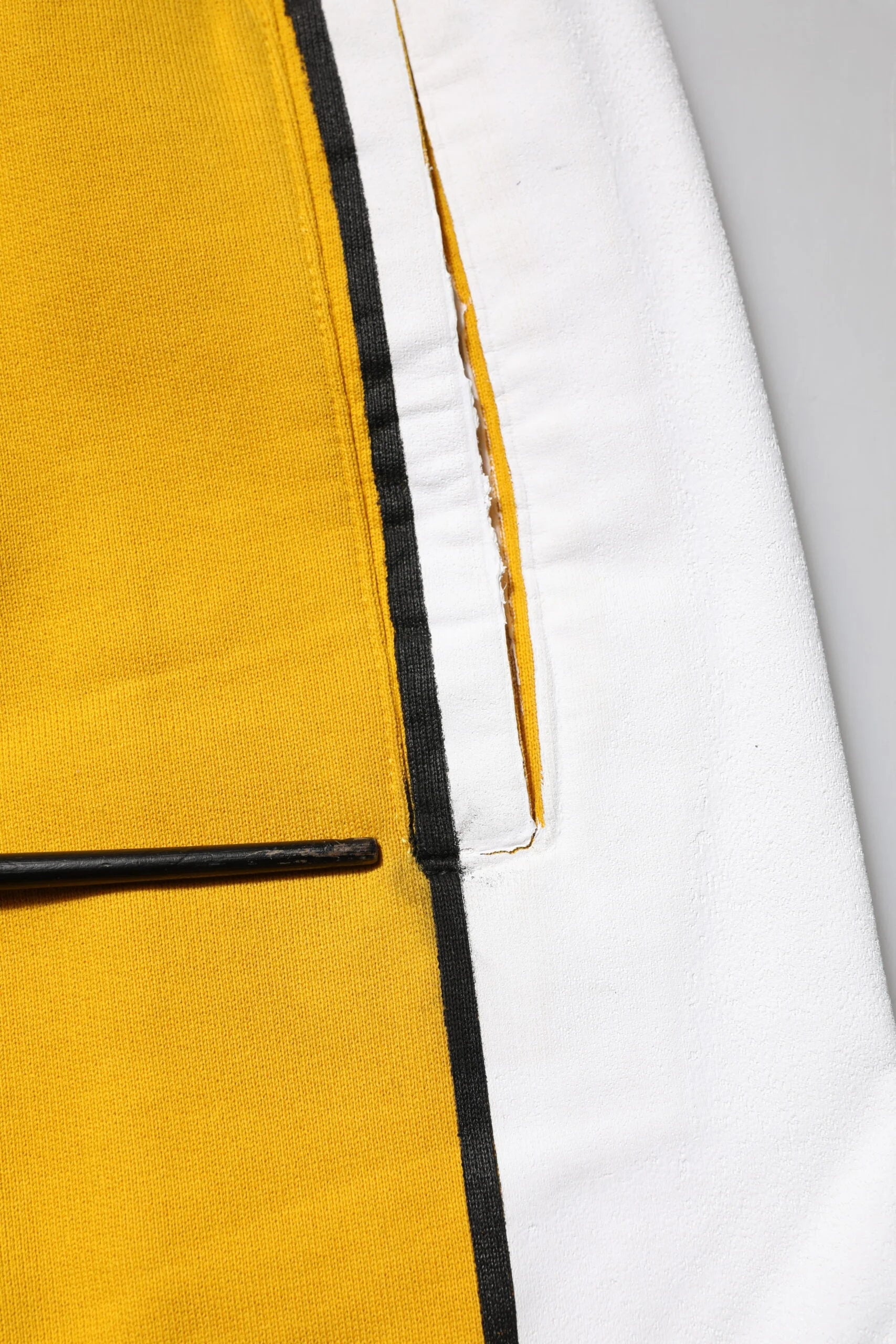 Dolce & Gabbana Yellow Cotton Drawstring Jogger Pants - IT46 | S