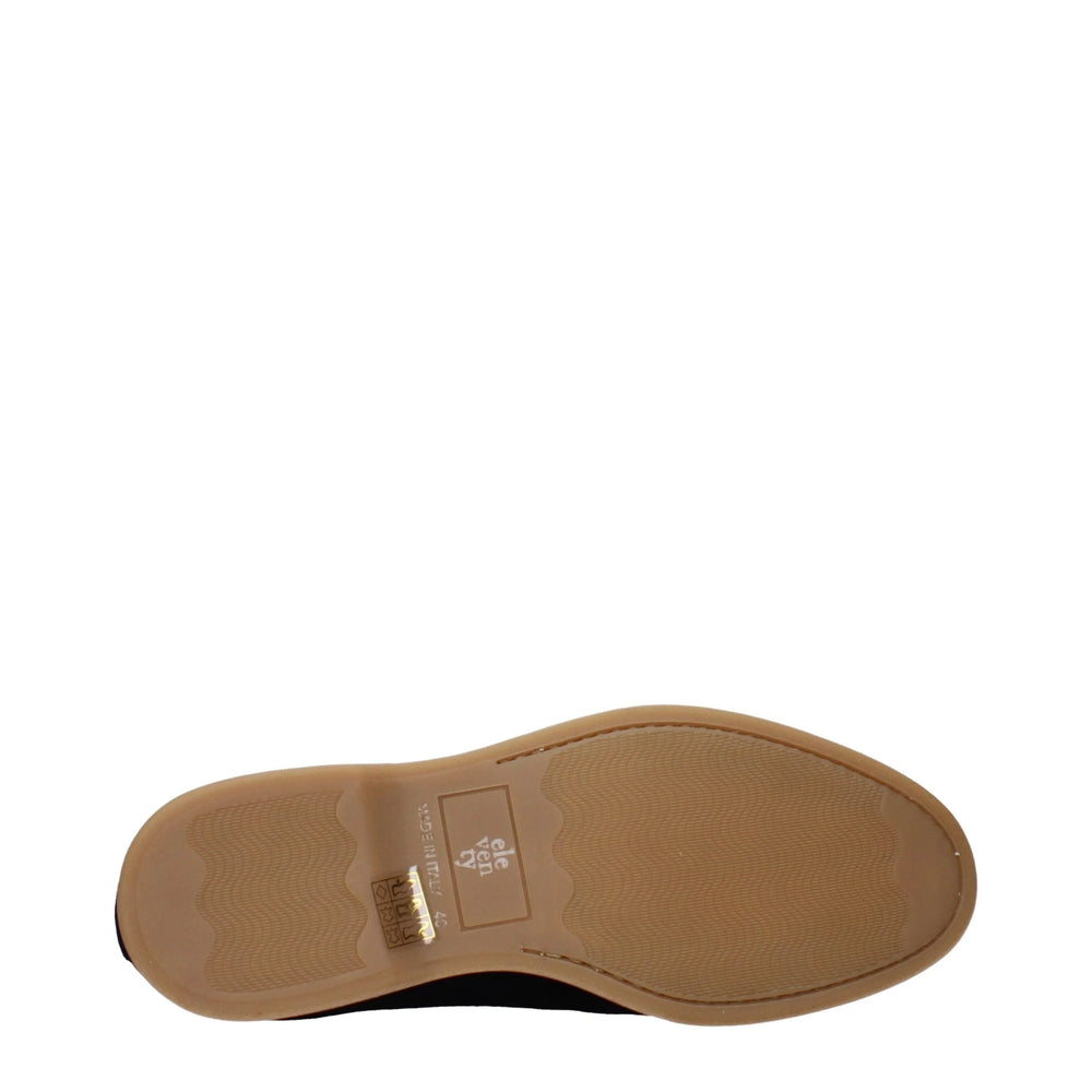 Eleventy sinisest nahast paelkinnased saapad