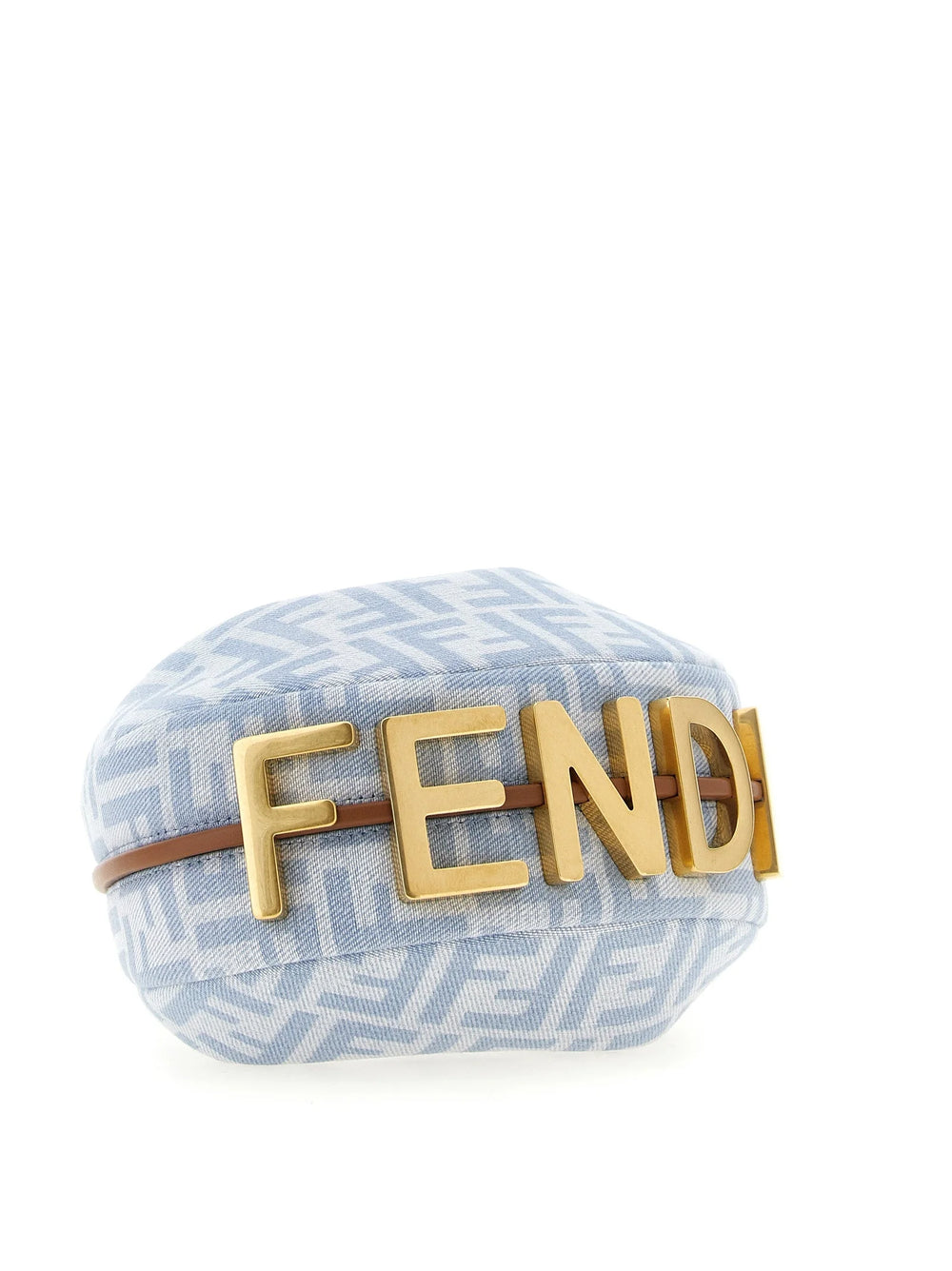 Fendi monogramos pamacserep táska hátsó nézete kékben, a tökéletes mintaillesztést és a textília felületet kiemelve.