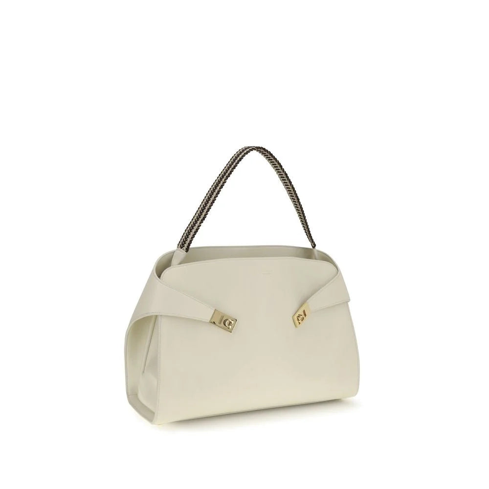 Bolsa de ombro Ferragamo Bege em couro de bezerro Bos Taurus