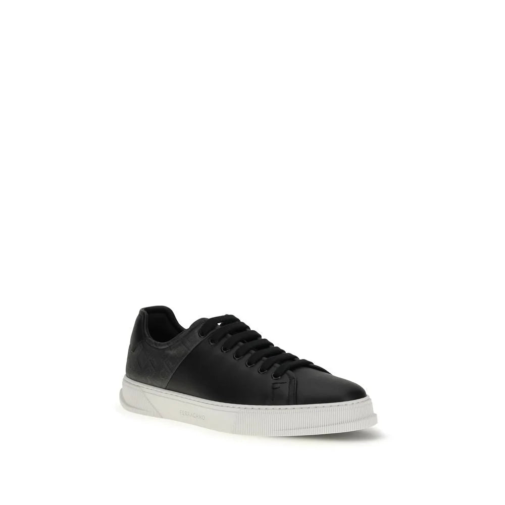 Sneakers basses en cuir de veau Bos Taurus noir Ferragamo