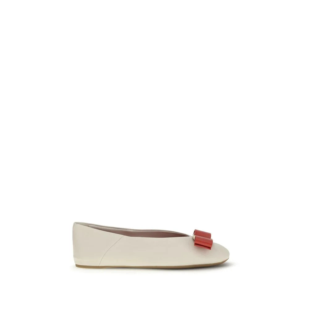 Ferragamo White Calf Leather Bos Taurus Ballet Flats - EU37/US7