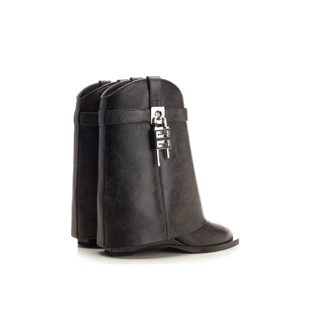 Givenchy Botas de Cano Curto em Pele Preta