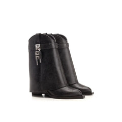 Givenchy Botas de Cano Curto em Pele Preta
