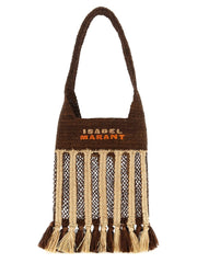 Framåtvy av en Isabel Marant brun raffia axelremsväska med en flätad textur och läderbeslag.