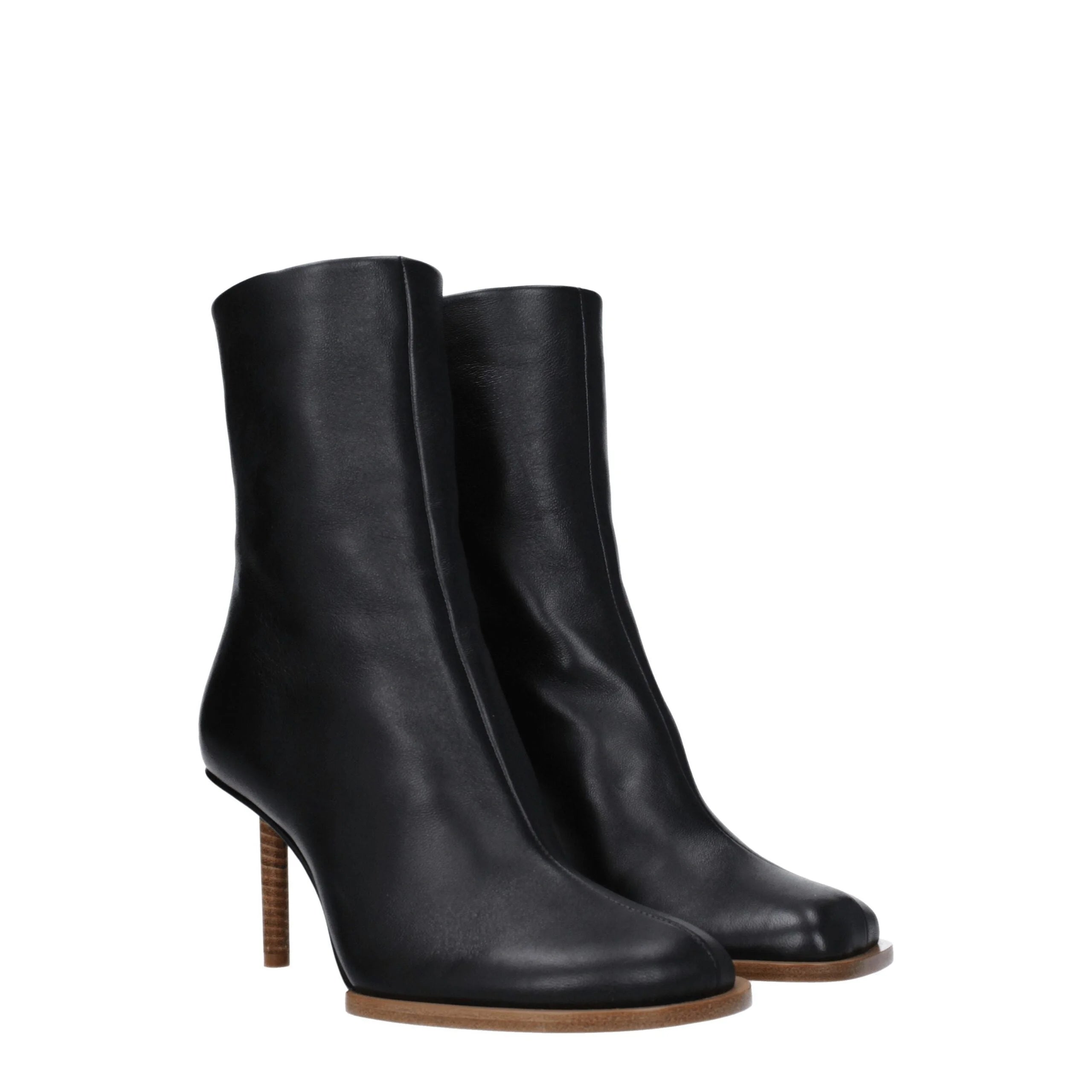 Jacquemus Black Leather Ankle Boots - EU39/US9
