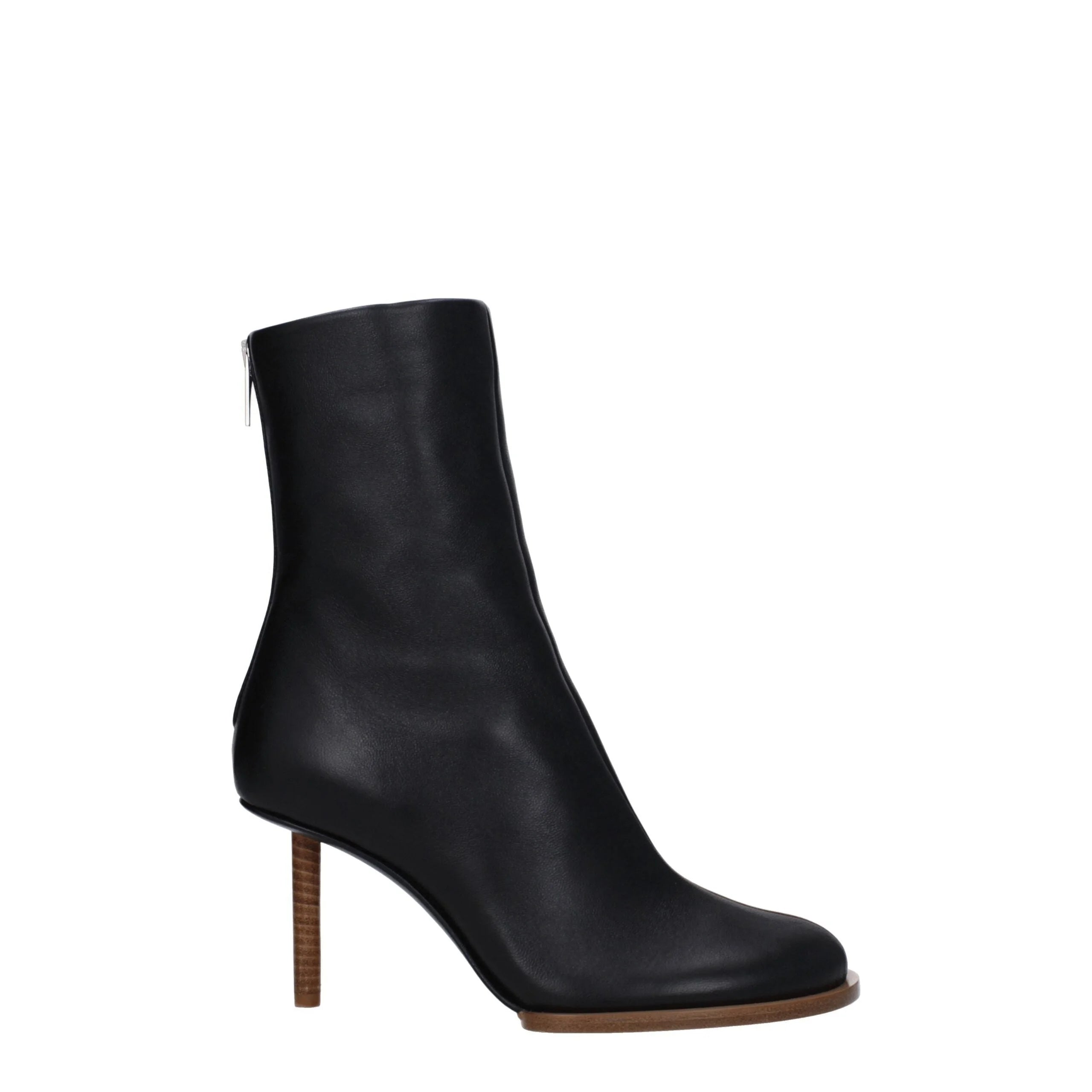 Jacquemus Black Leather Ankle Boots - EU39/US9