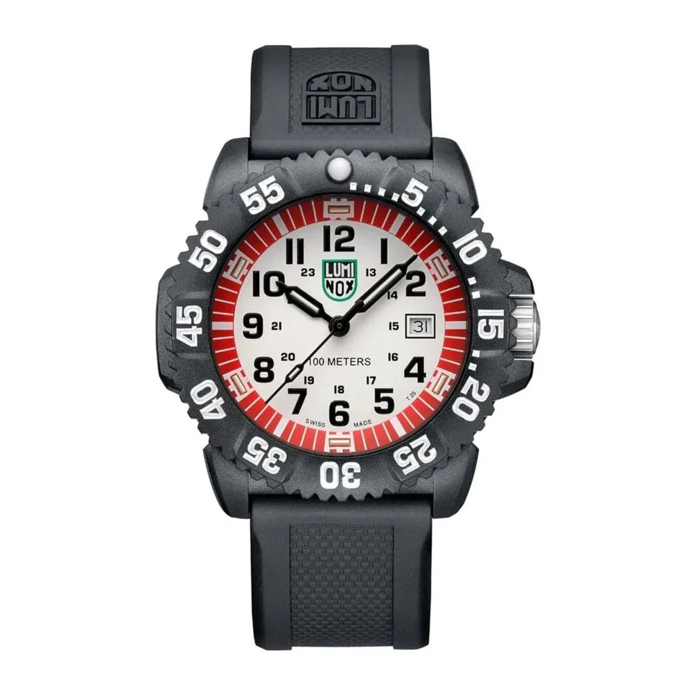 Luminox Černé sportovní hodinky z pryskyřice - Hodinky