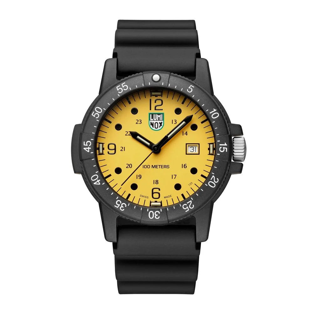 Luminox Černé sportovní hodinky z pryskyřice - Hodinky