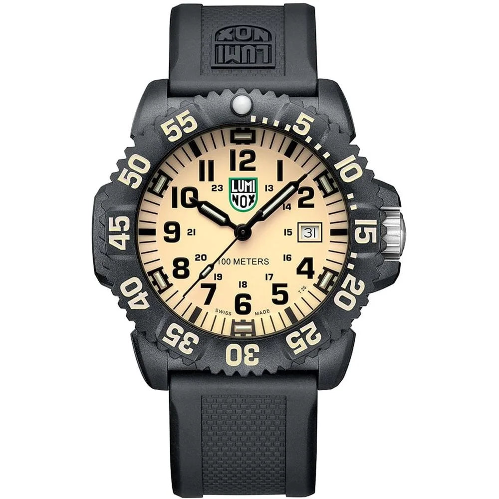 Luminox Černé sportovní hodinky z pryskyřice - Hodinky