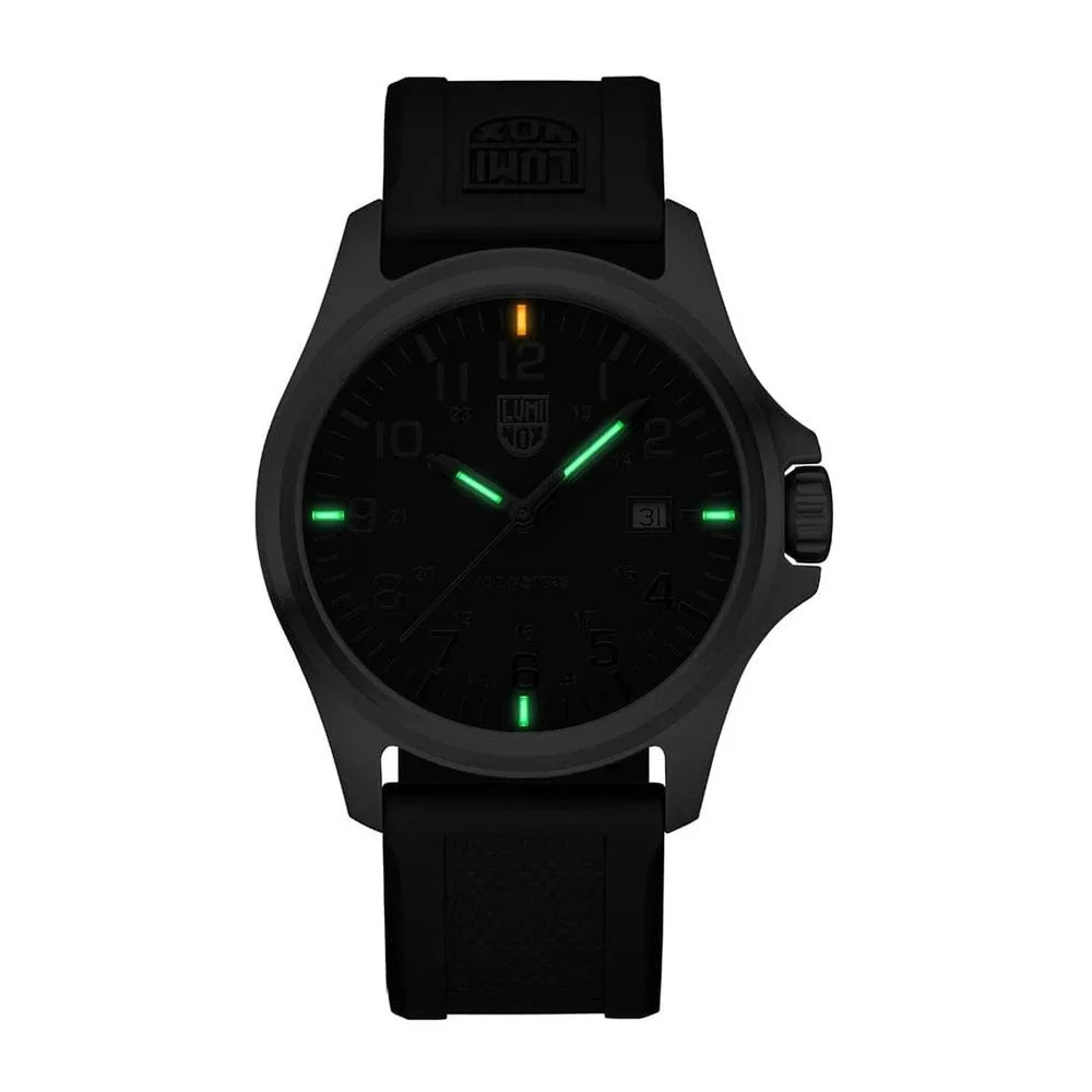 Luminox Fekete Müanyag Sport Óra - Órák
