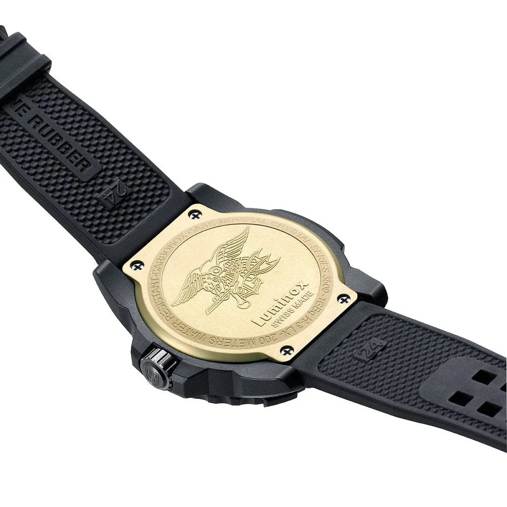 Luminox fekete gumi sportóra - Órák