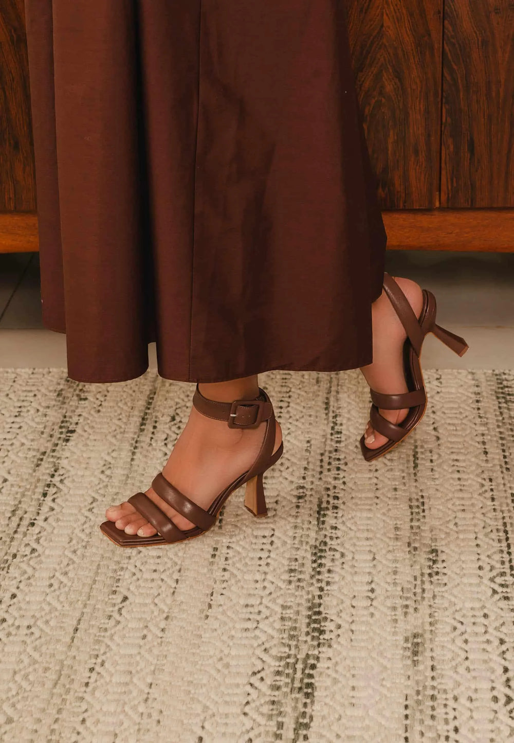 Mangará Atelier Brown Calf Leather Sandals Uvaia – Women’S 8 Cm Sculpted Heel With Ankle Strap