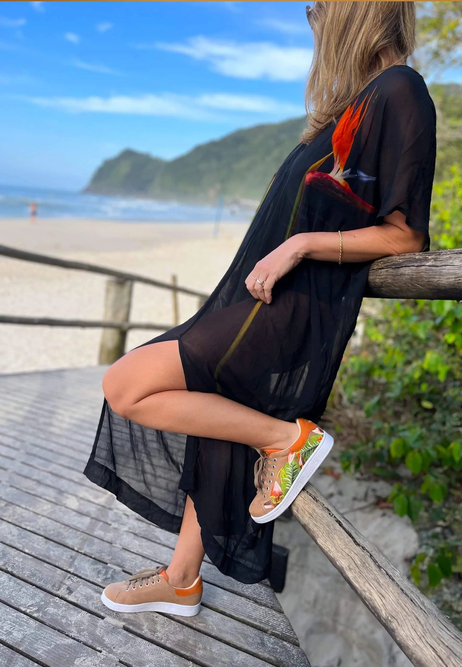 Mangará Atelier Floral Embroidered Suede Sneakers For Women - EU41/US11