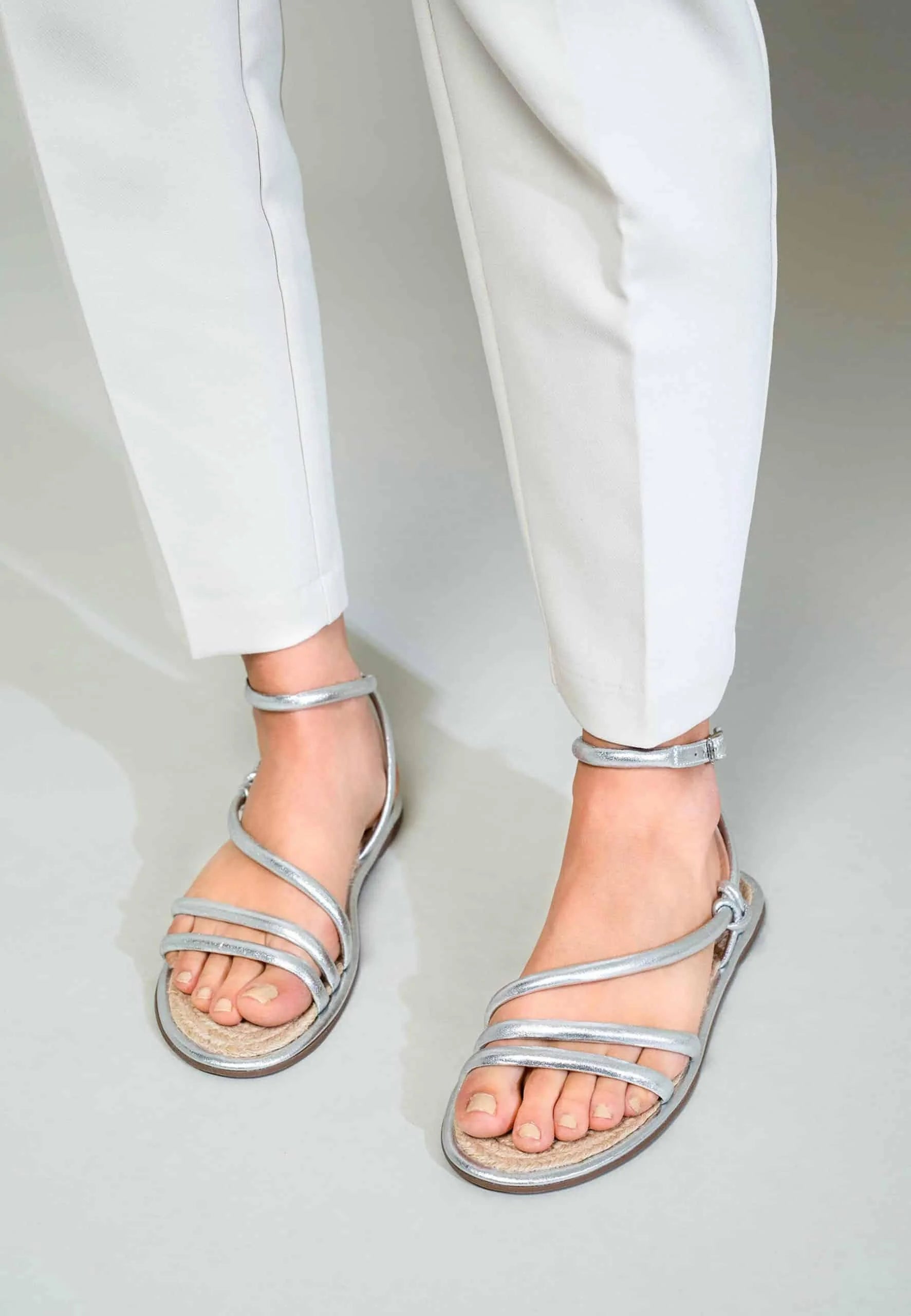 Mangará Atelier Silver Angico LEATHER STRAPPY SANDALS