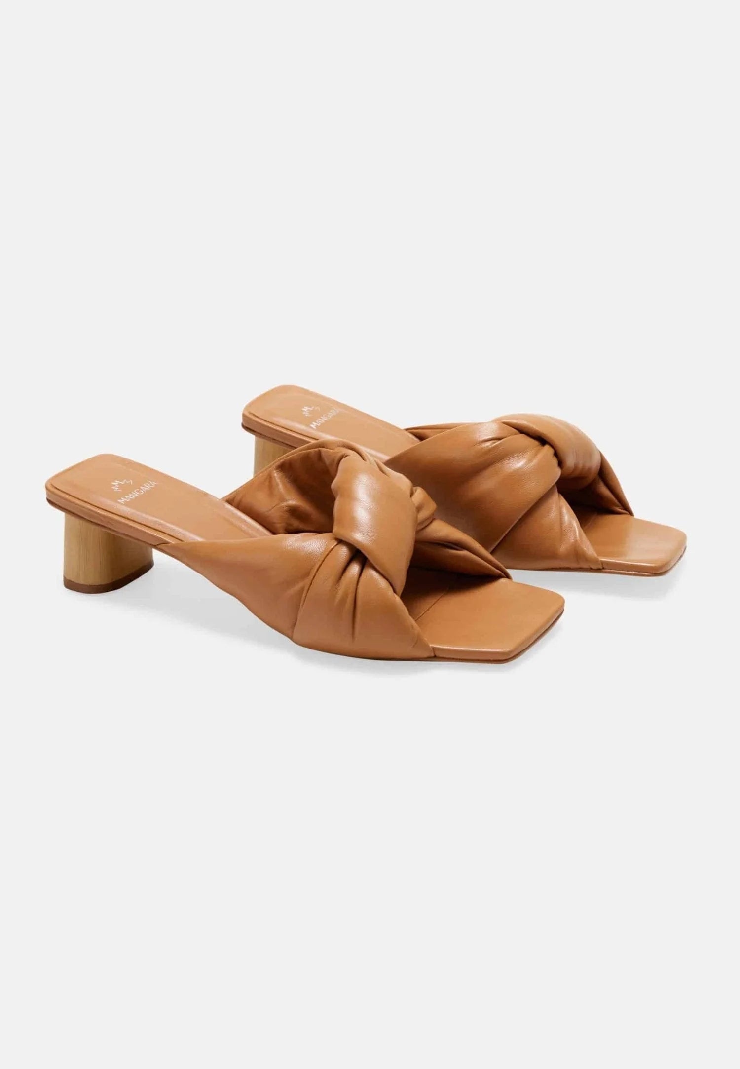 Mangará Atelier Tan Leather Mules Caroba – Women’S 4 Cm Cylindrical Block Heel Slip-On Sandals