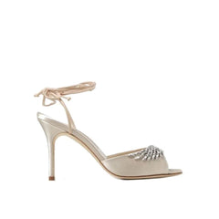 Manolo Blahnik Sandales à Talons Stiletto en Soie Beige