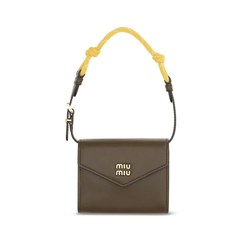 Portefeuille en Cuir de Veau Beige Bos Taurus Miu Miu