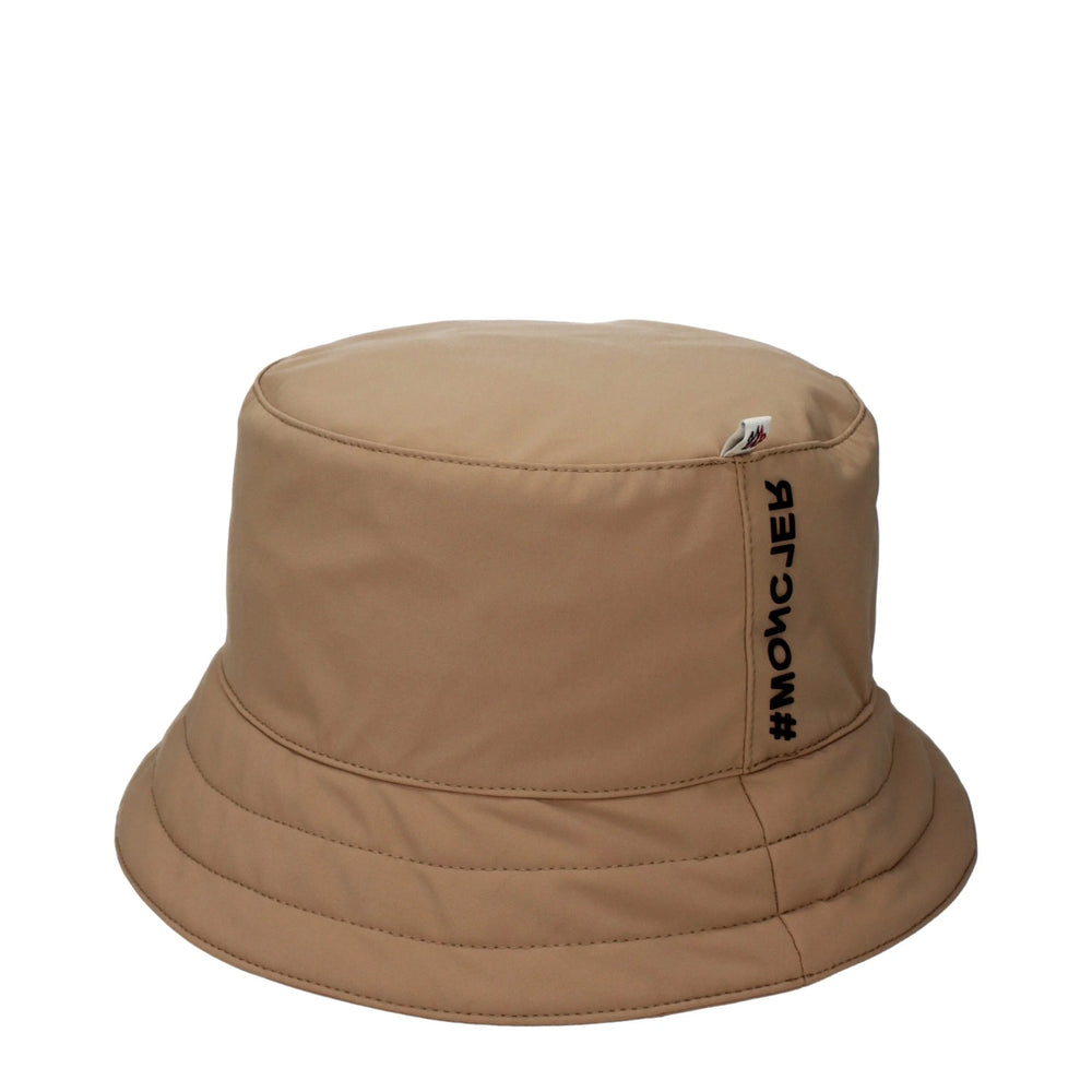 Moncler bézs anyagú bucket sapka