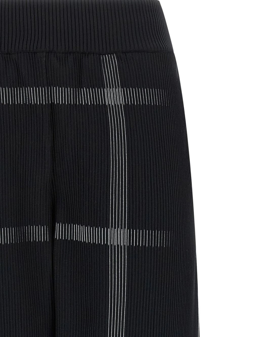 PLEATS PLEASE ISSEY MIYAKE Black Polyester Casual Pants - One Size