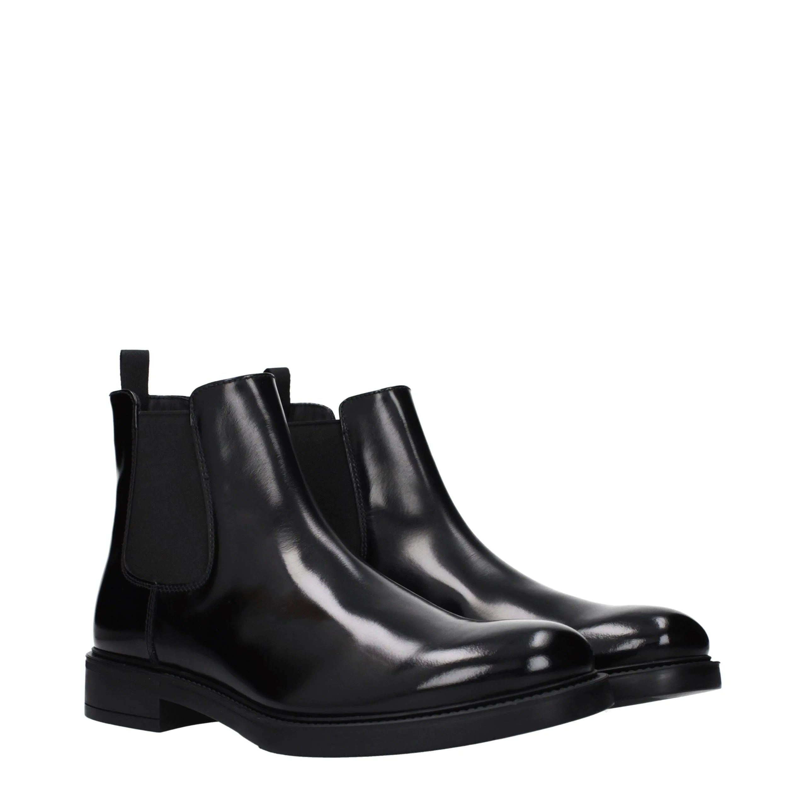 حذاء بوت الكاحل الجلدي الأسود من Prada - 7