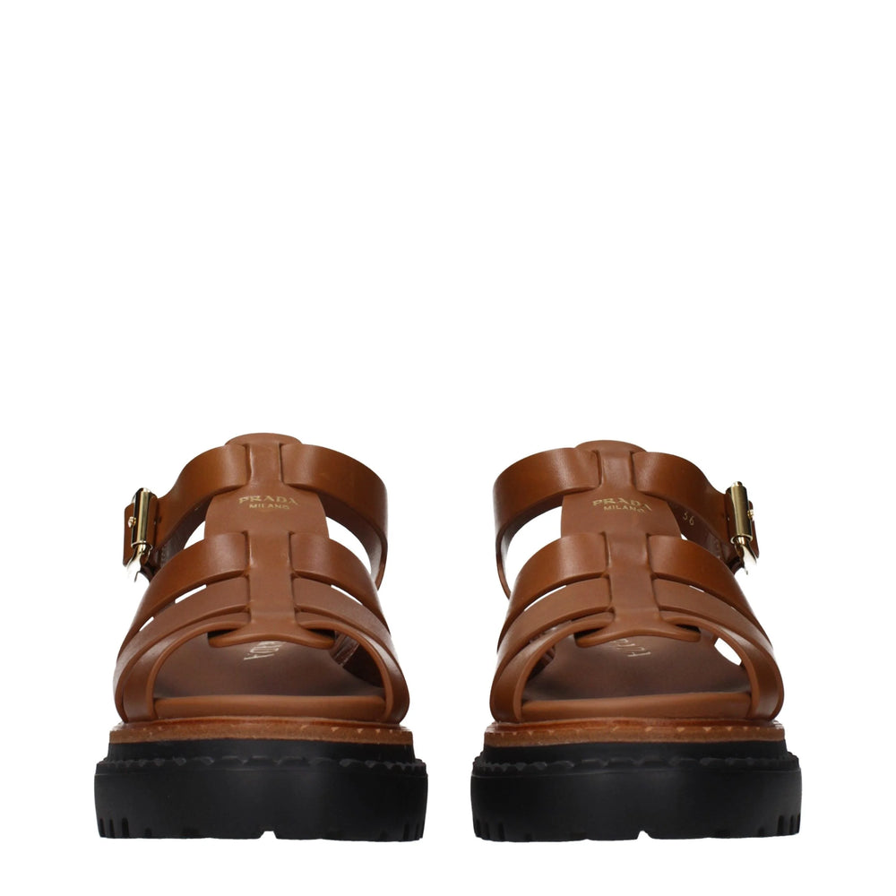 Sandales compensées en cuir marron Prada