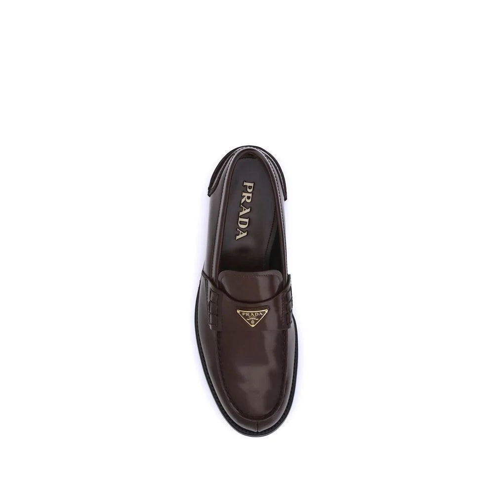 Prada Triangular plaque Loafers - Flats