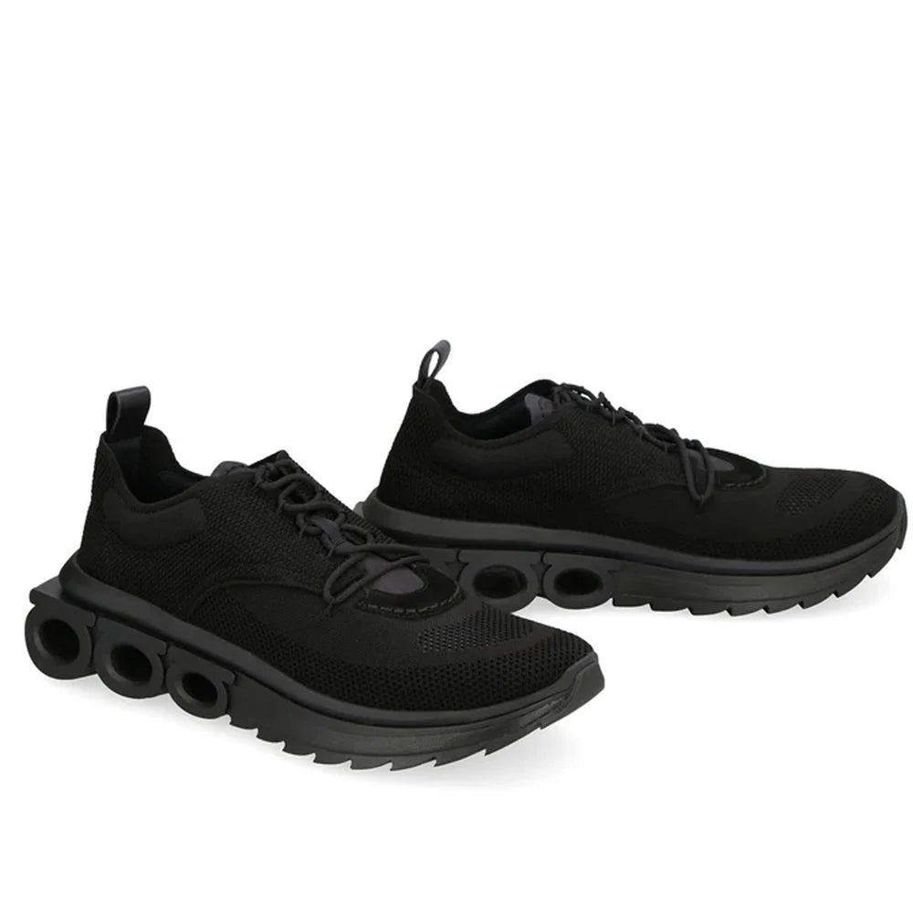 Salvatore Ferragamo, atletické sneakers z černé tkaniny - EU45/US12