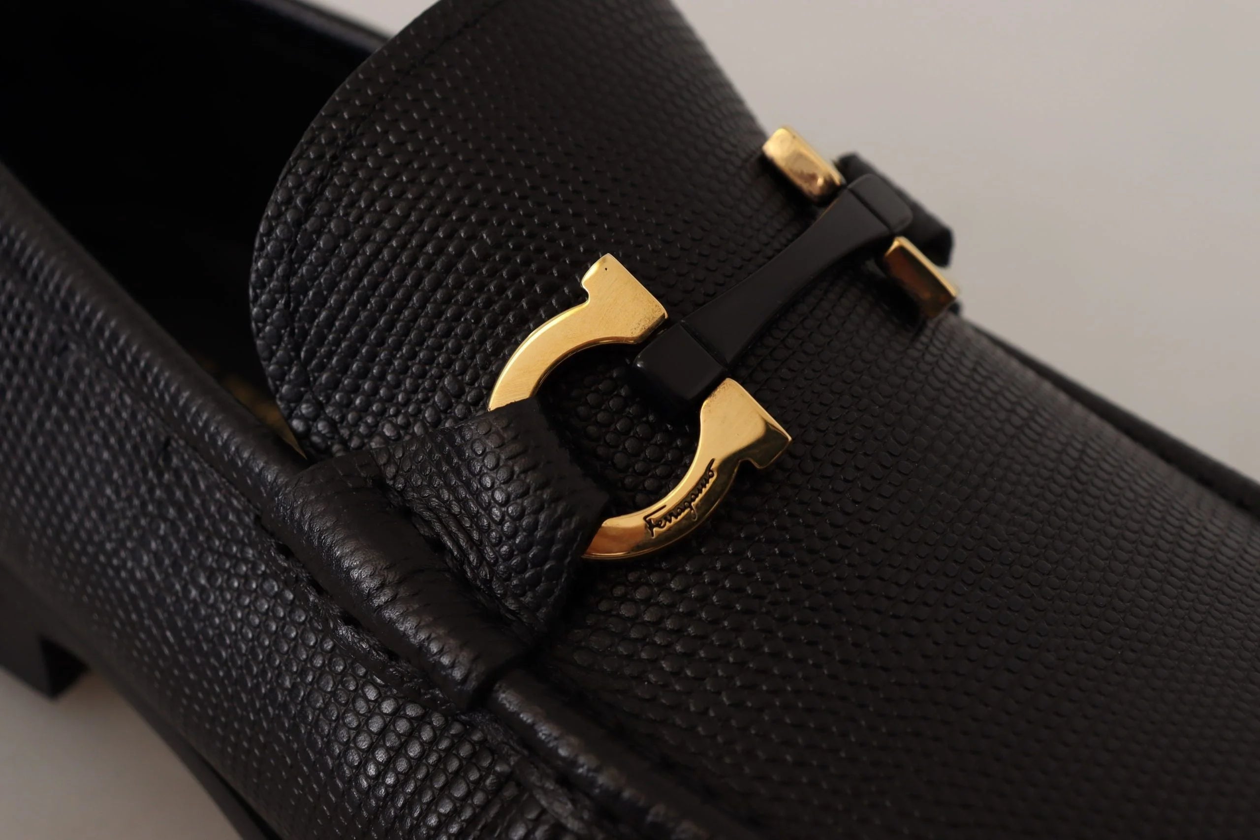 Salvatore Ferragamo Elegant Black Calf Leather Loafers - Flats
