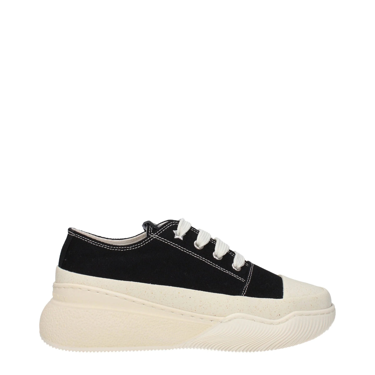 Baskets chunky en tissu noir Stella McCartney avec une semelle compensée sculpturale et un laçage tonal sur le devant.