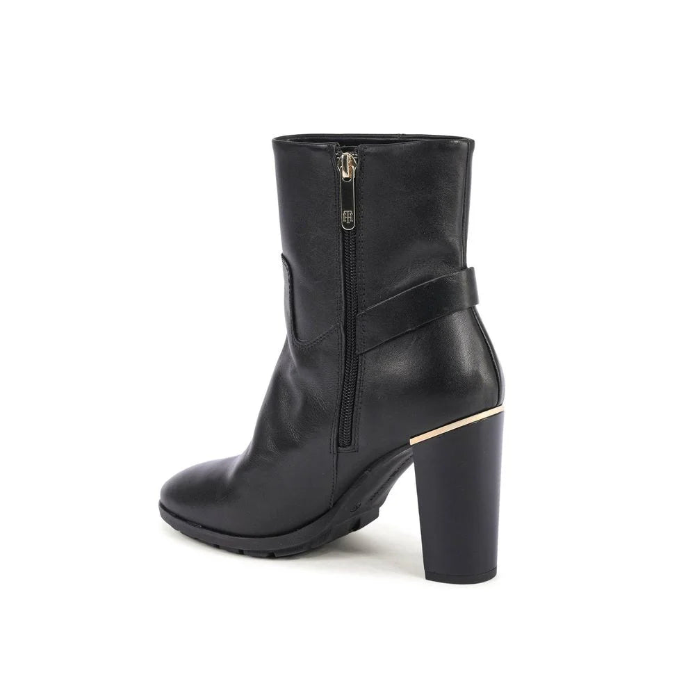 Tommy Hilfiger Black Leather Ankle Boots - EU39/US9