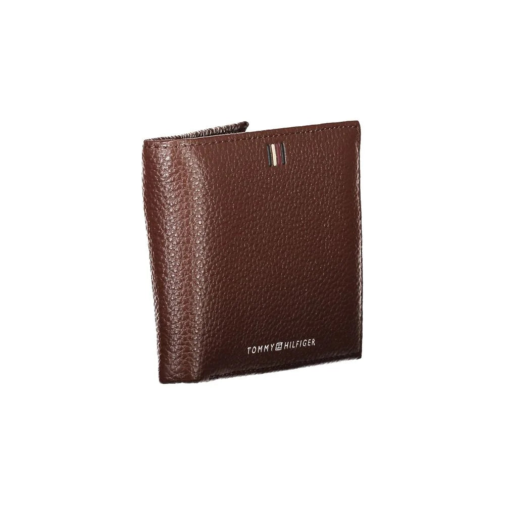 Tommy Hilfiger Elegant Brown Leather Bifold Wallet - Wallets