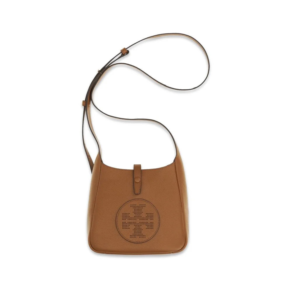 Predná strana kabelky Tory Burch z hnedého teľacieho koženej kože s tvarovanou siluetou a zlatým hardvérom.