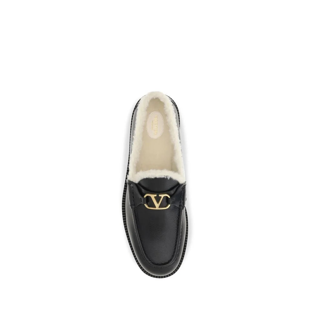 Valentino Garavani Black Calf Leather Bos Taurus Slip-On Loafers - EU39.5/US9.5