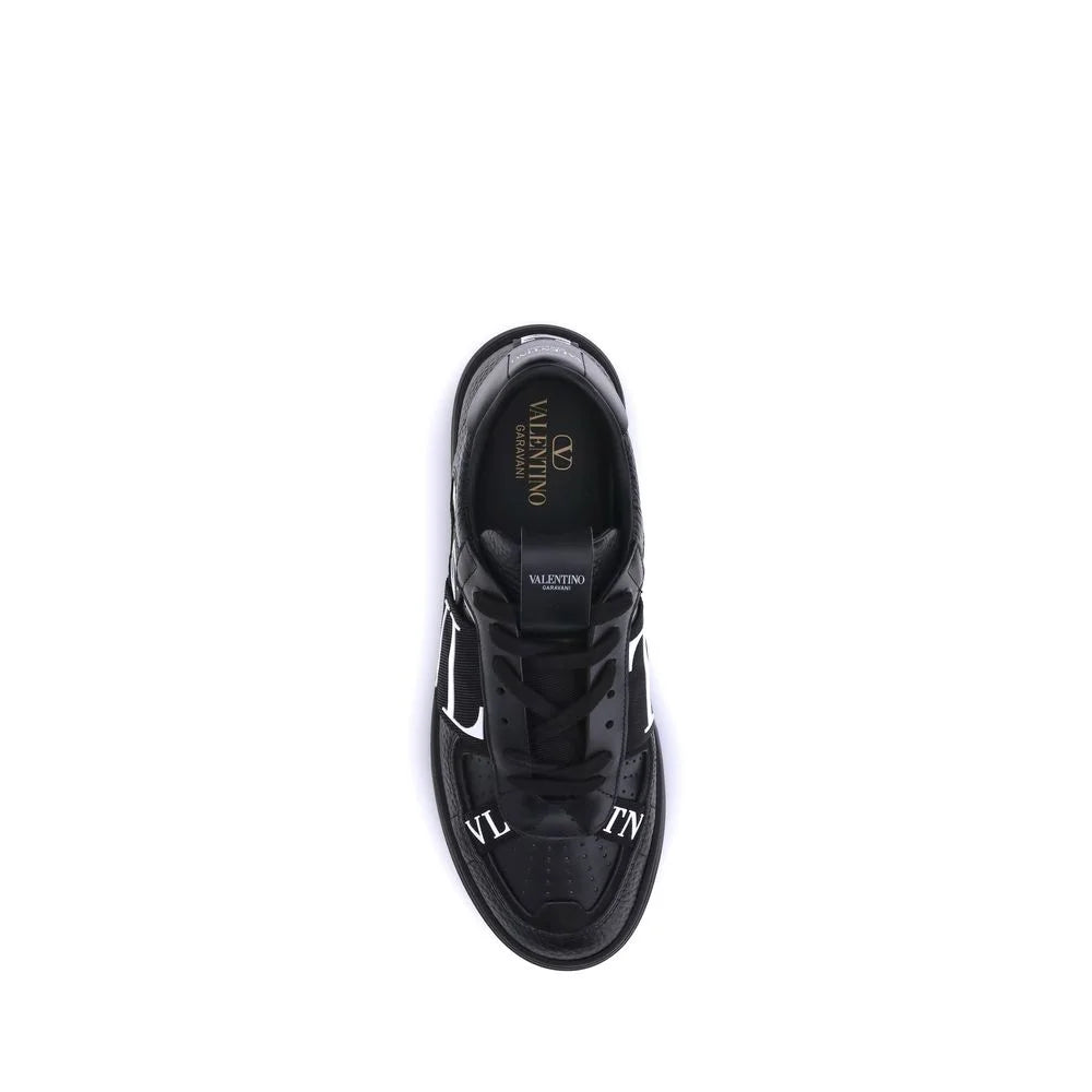 Valentino Garavani Low-Top Sneakers - Sneakers