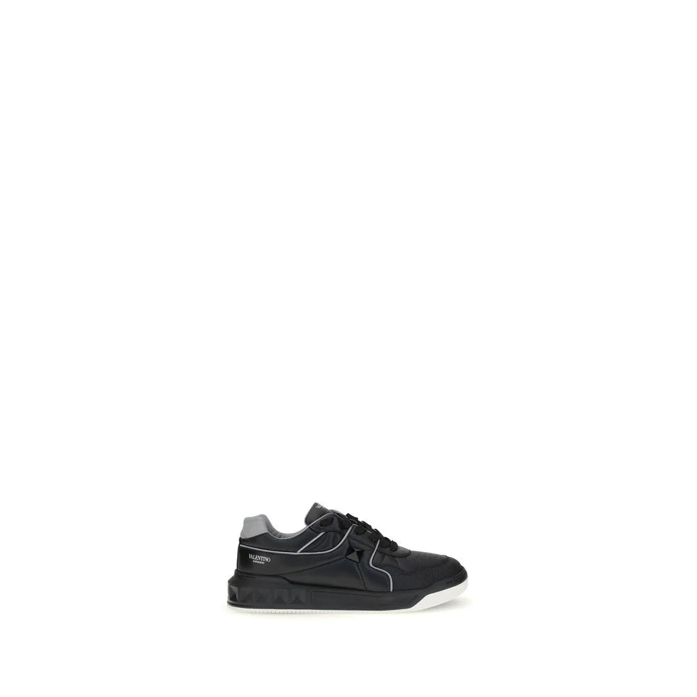 Valentino Garavani One Stud Low-Top Sneakers - Sneakers