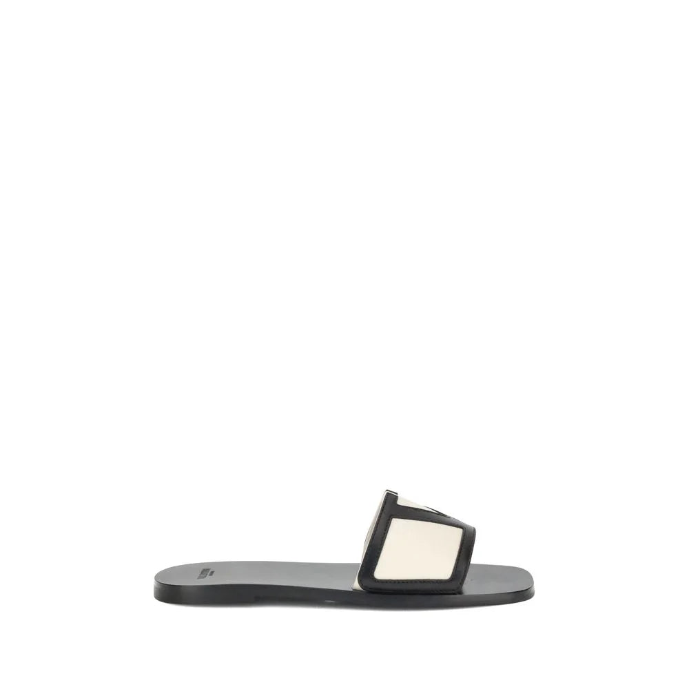 Valentino Garavani Viva Superstar Sandals