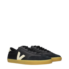 Veja Black Leather Low Top Sneakers - EU44/US11