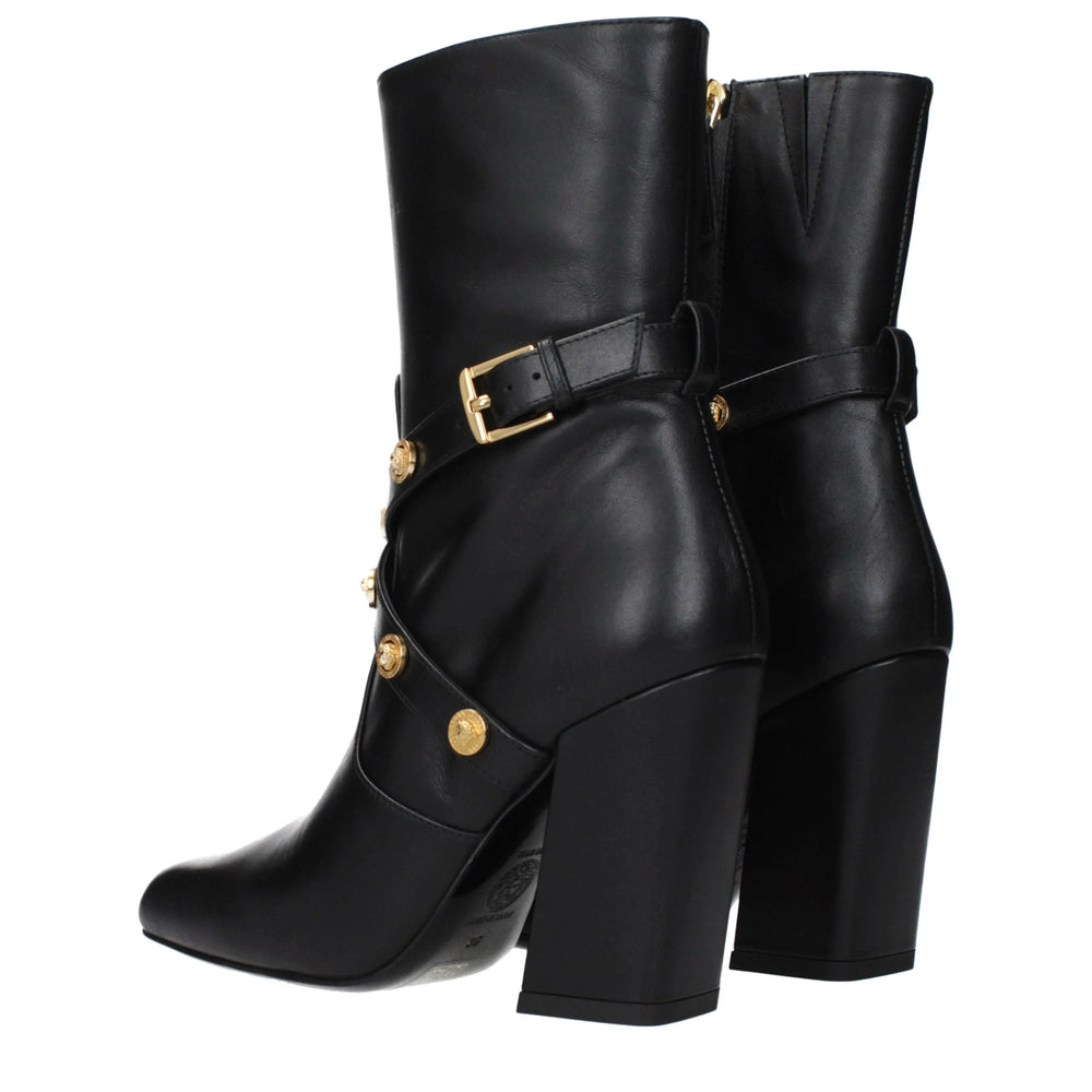 Stivaletti alla caviglia in pelle nera Versace