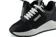 Versace Elegant Monochrome Leather Sneakers - EU36/US6 - Sneakers
