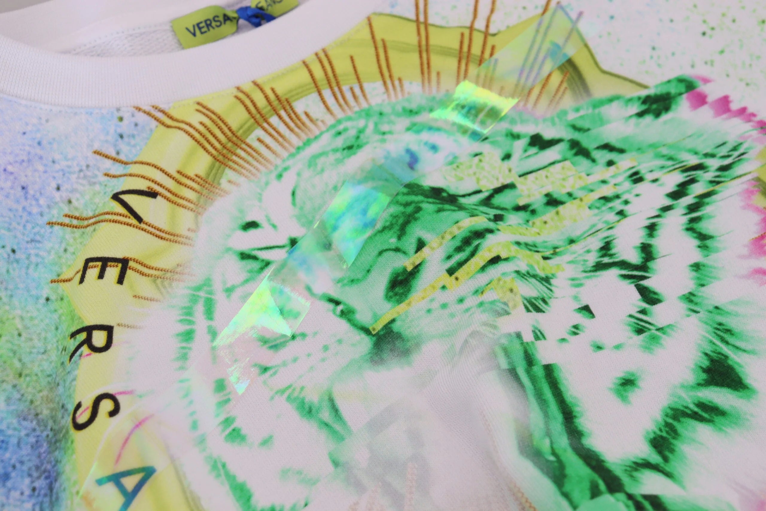 Versace Jeans White Graphic Print Long Sleeves Sweater - IT38|XS - Sweaters