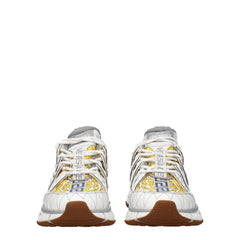 Versace atletiska sneakers i vit tyg