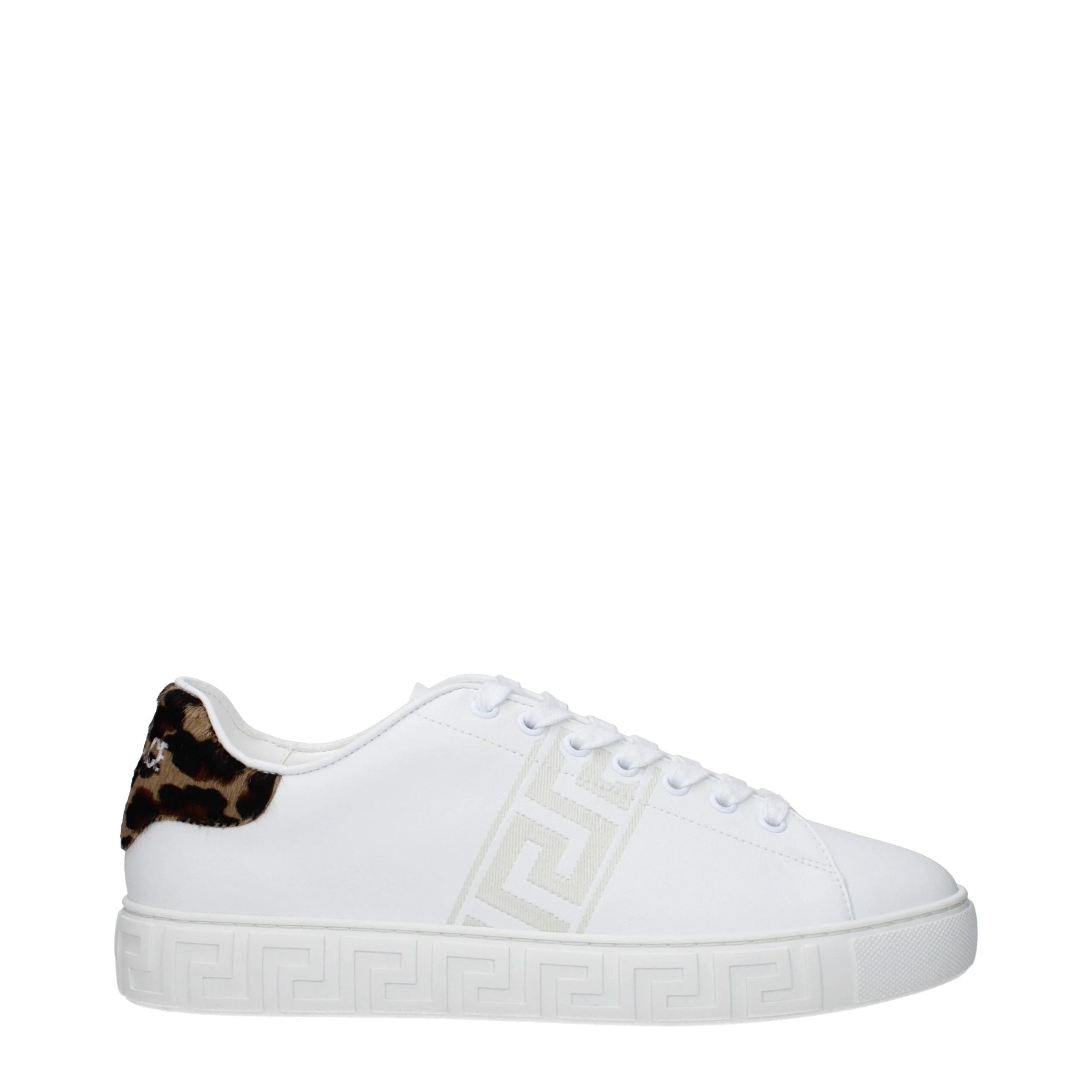 Versaces vita lädersneakers för män med låg skaft, med en ren minimalistisk siluett och tonala skosnören.