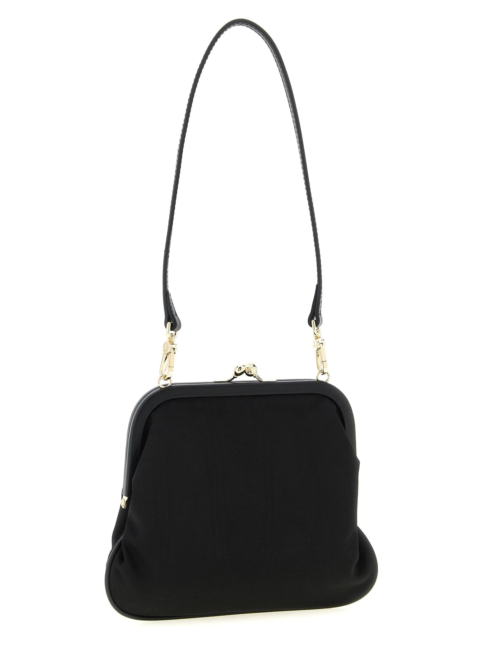 Vista lateral del bolso clutch negro de Vivienne Westwood que muestra su silueta delgada y estructurada y su acabado textil refinado.